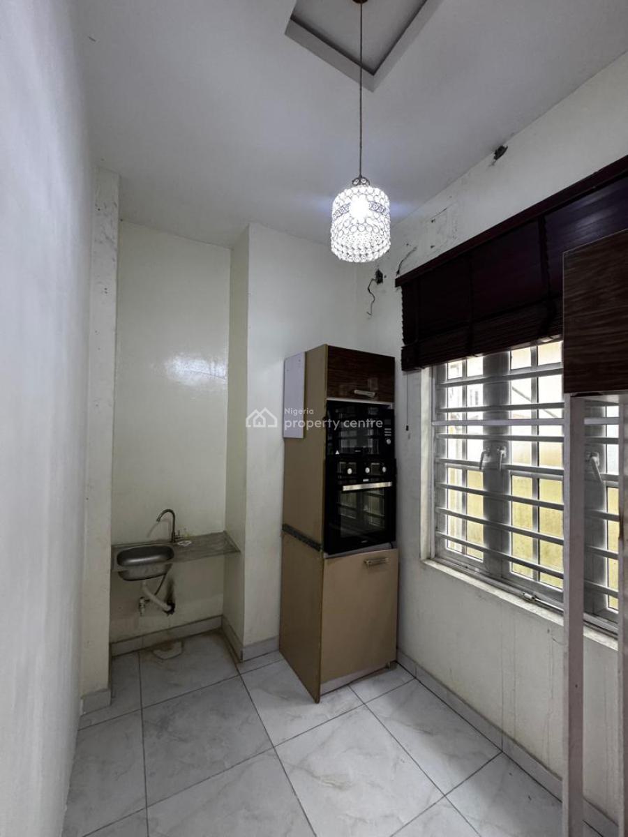 Luxurious Self-contain with Personal Kitchen and Kitchen Appliances, Ologolo, Lekki, Lagos, Self Contain (single Rooms) for Rent