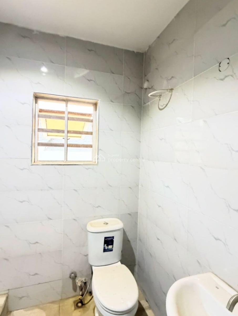 3 Bedrooms Terraced Duplex, Apo Resettlement, Apo, Abuja, Terraced Duplex for Sale