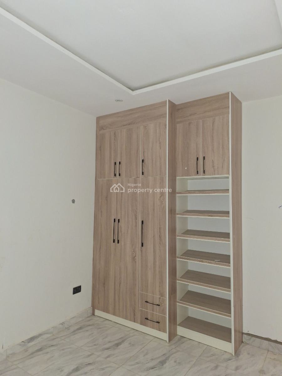 a Luxurious 3 Bedroom Block of Flats, Femi Gbajamilah Street, Jahi, Abuja, Flat / Apartment for Rent