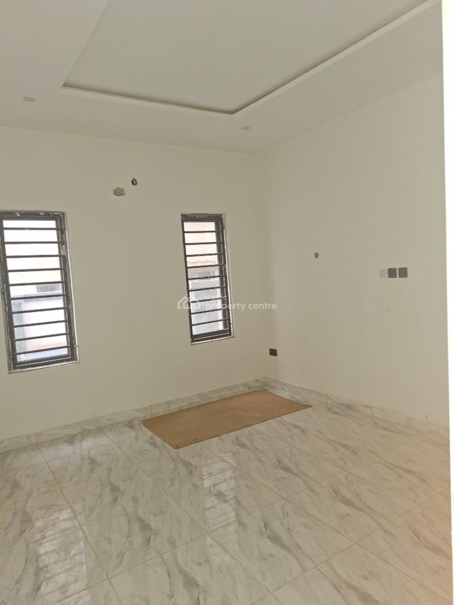a Luxurious 3 Bedroom Block of Flats, Femi Gbajamilah Street, Jahi, Abuja, Flat / Apartment for Rent
