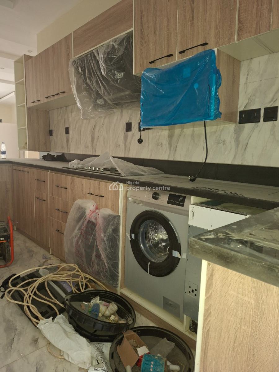a Luxurious 3 Bedroom Block of Flats, Femi Gbajamilah Street, Jahi, Abuja, Flat / Apartment for Rent