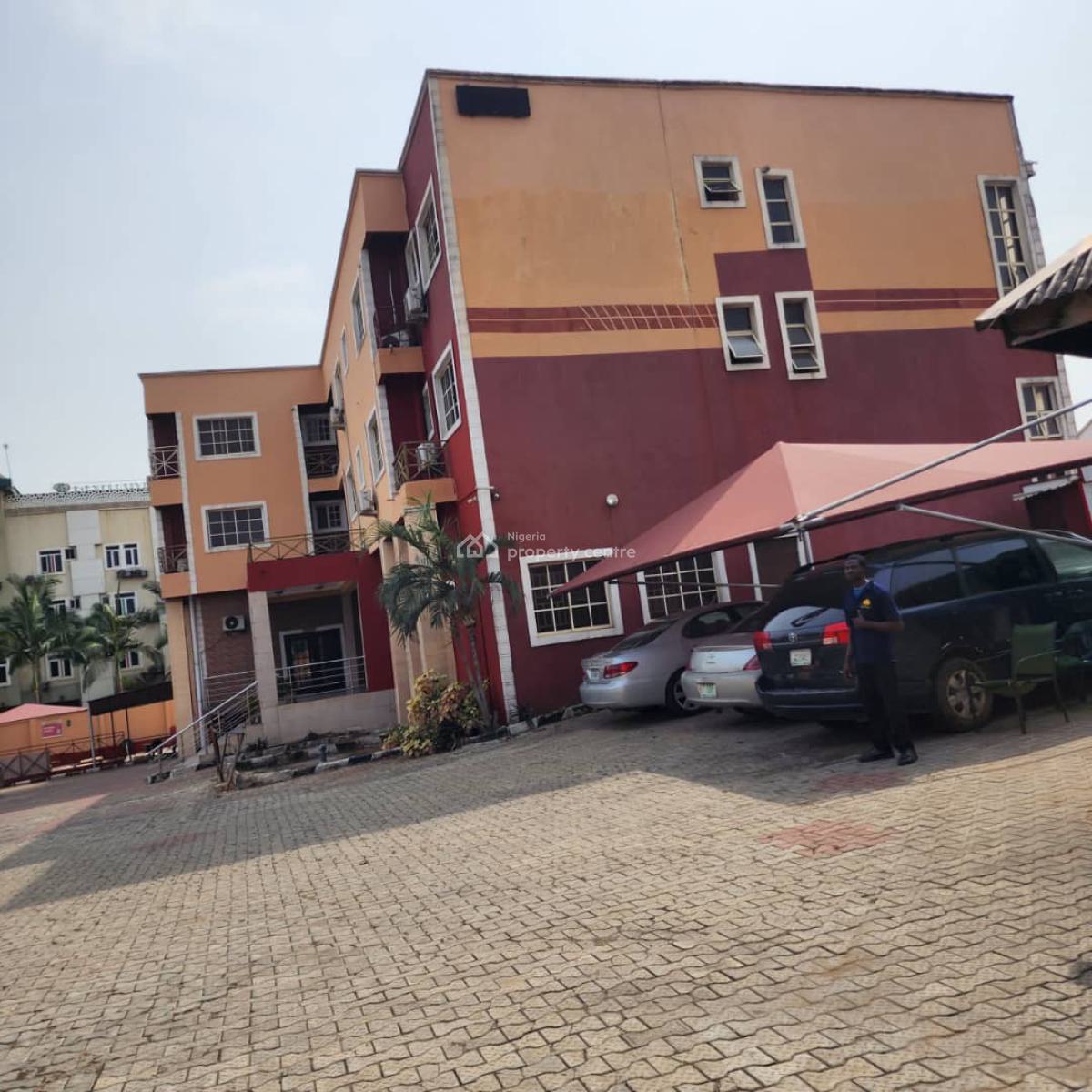Lovely 24 Rooms Hotel Facilities, Eleyele Road, Ibadan, Oyo, Hotel / Guest House for Sale