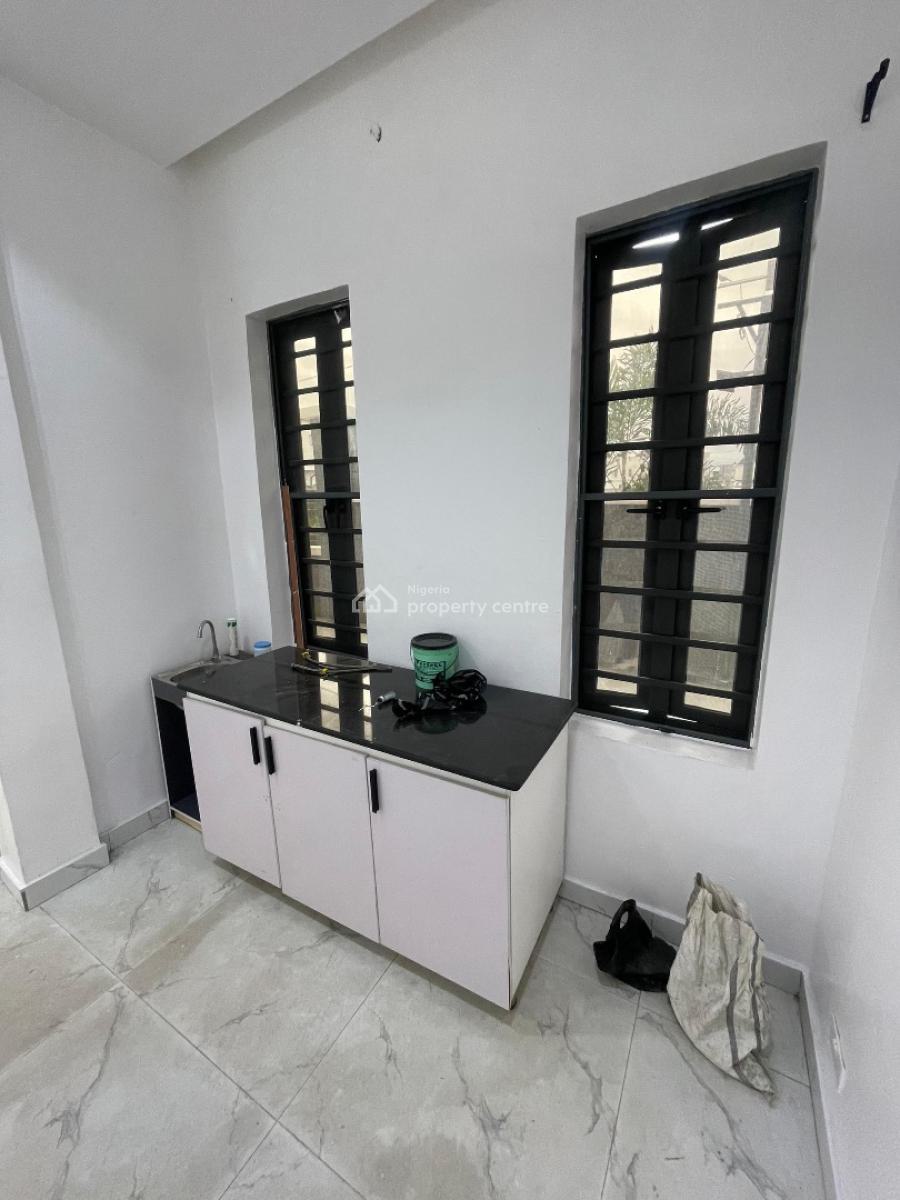 a Luxury Studio Room, Ocean Harbor Estate, Orchid Road, Lekki, Lagos, Self Contain (single Rooms) for Rent