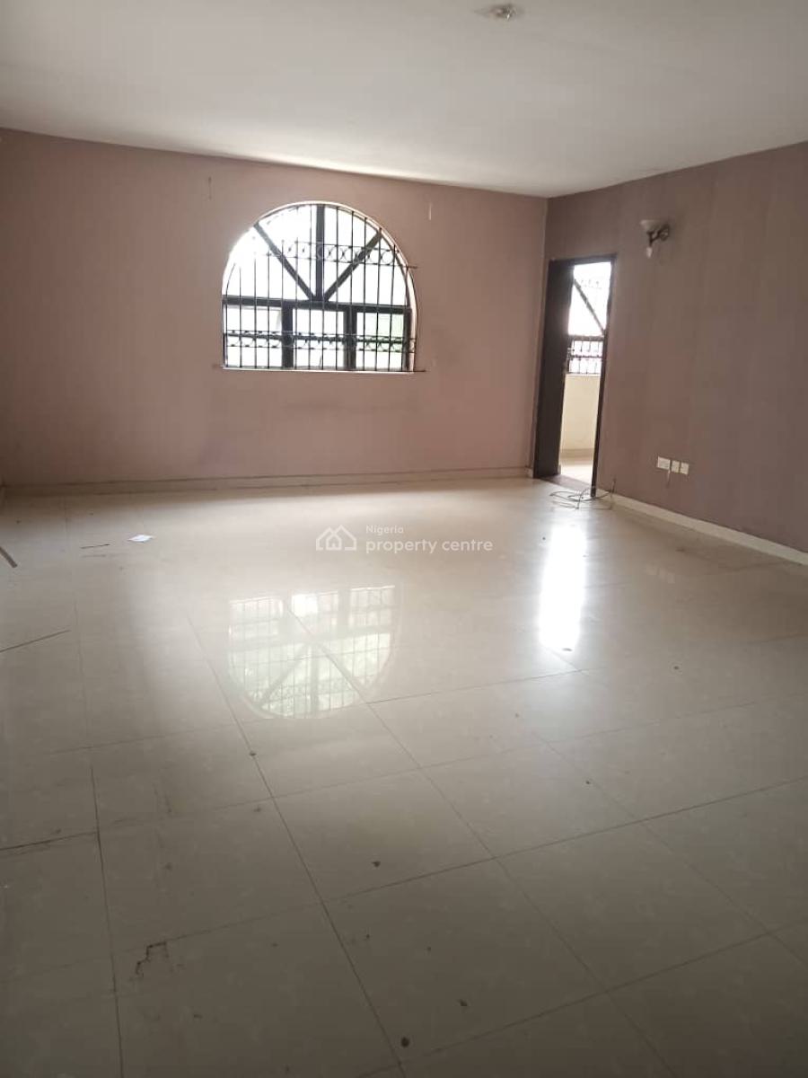 Massive 5 Bedroom Fully Detached Duplex with 2 Bqs, Lekki Phase1, Lekki, Lagos, Commercial Property for Rent