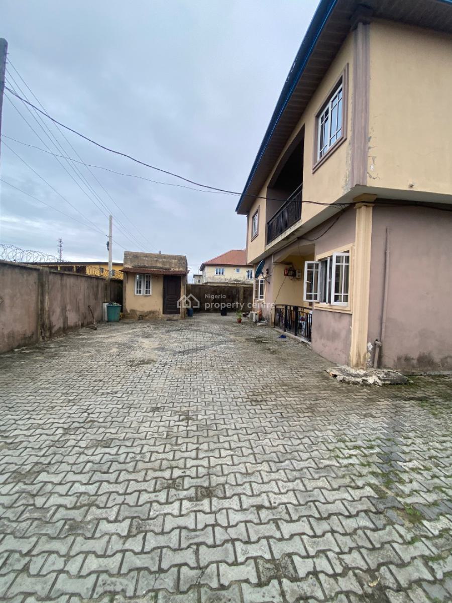 8 Units of a Room and a Parlor Self Contain, United Estate ,shop Rite Axis, Sangotedo, Ajah, Lagos, Block of Flats for Sale
