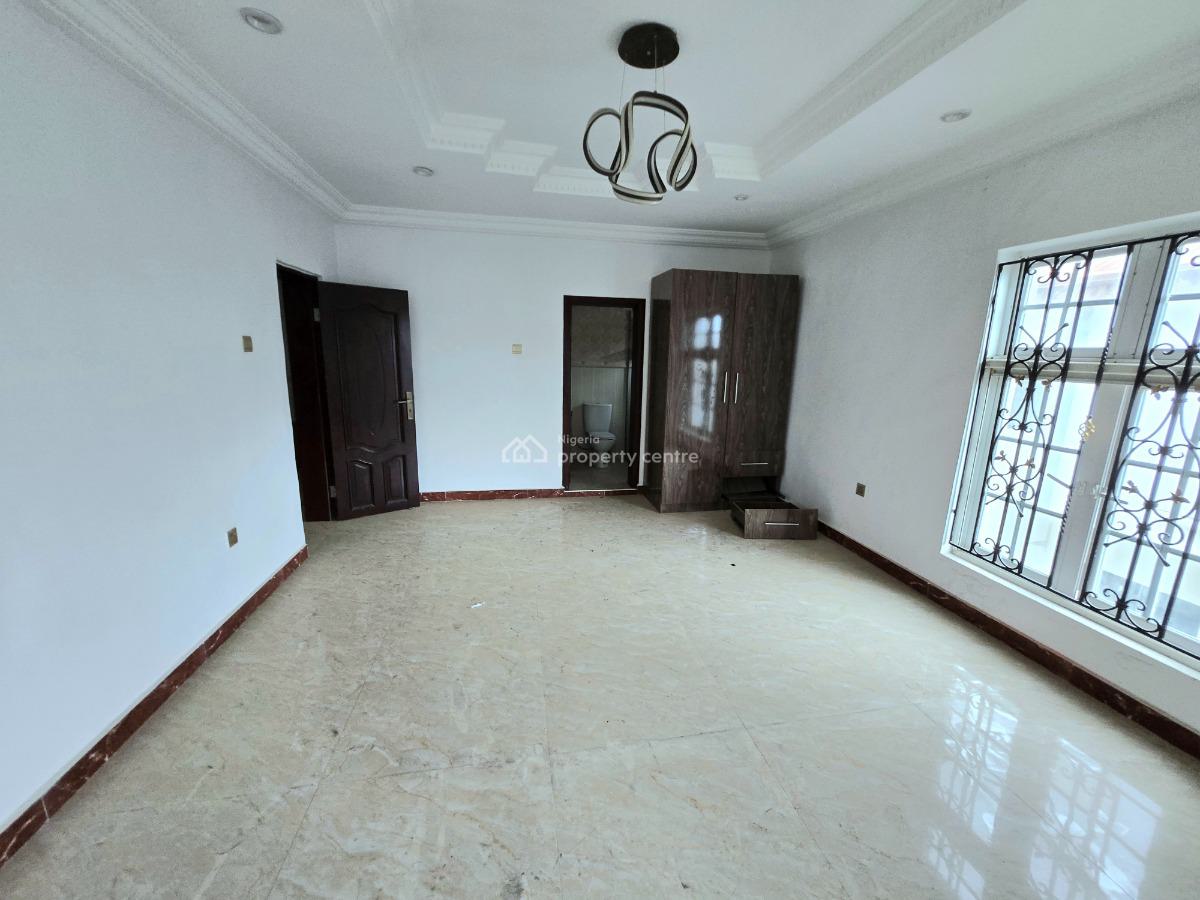 4 Units 3 Bedroom Apartment, Lekki Phase 1, Lekki, Lagos, Flat / Apartment for Rent
