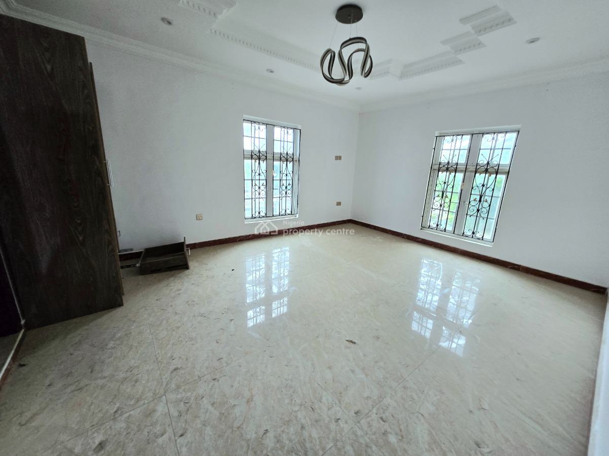 4 Units 3 Bedroom Apartment, Lekki Phase 1, Lekki, Lagos, Flat / Apartment for Rent