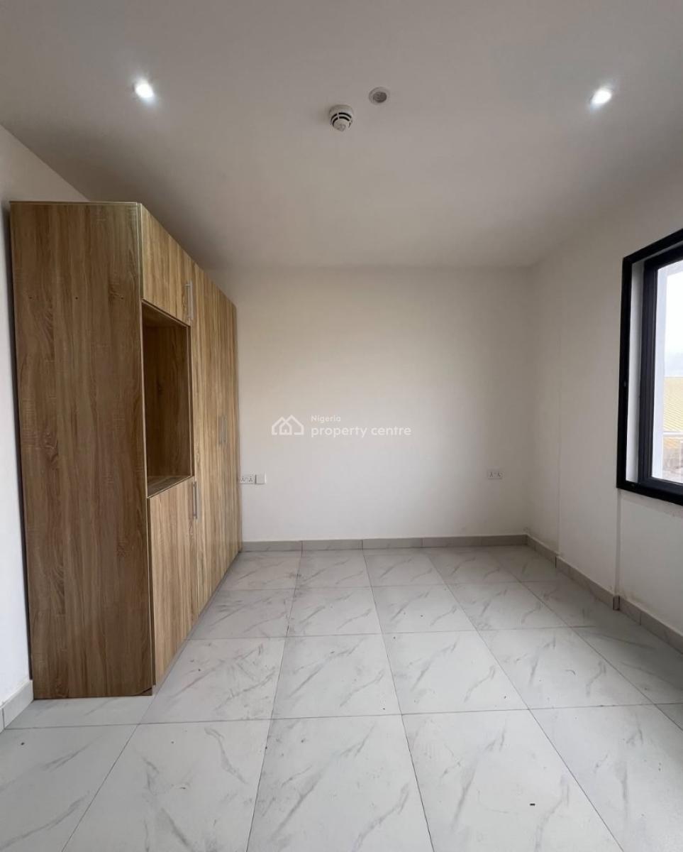 2 Bedroom En-suite New Serviced Flat with Fitted Kitchen, Elevator, Sw, Ikate Elegushi, Lekki, Lagos, Flat / Apartment for Rent