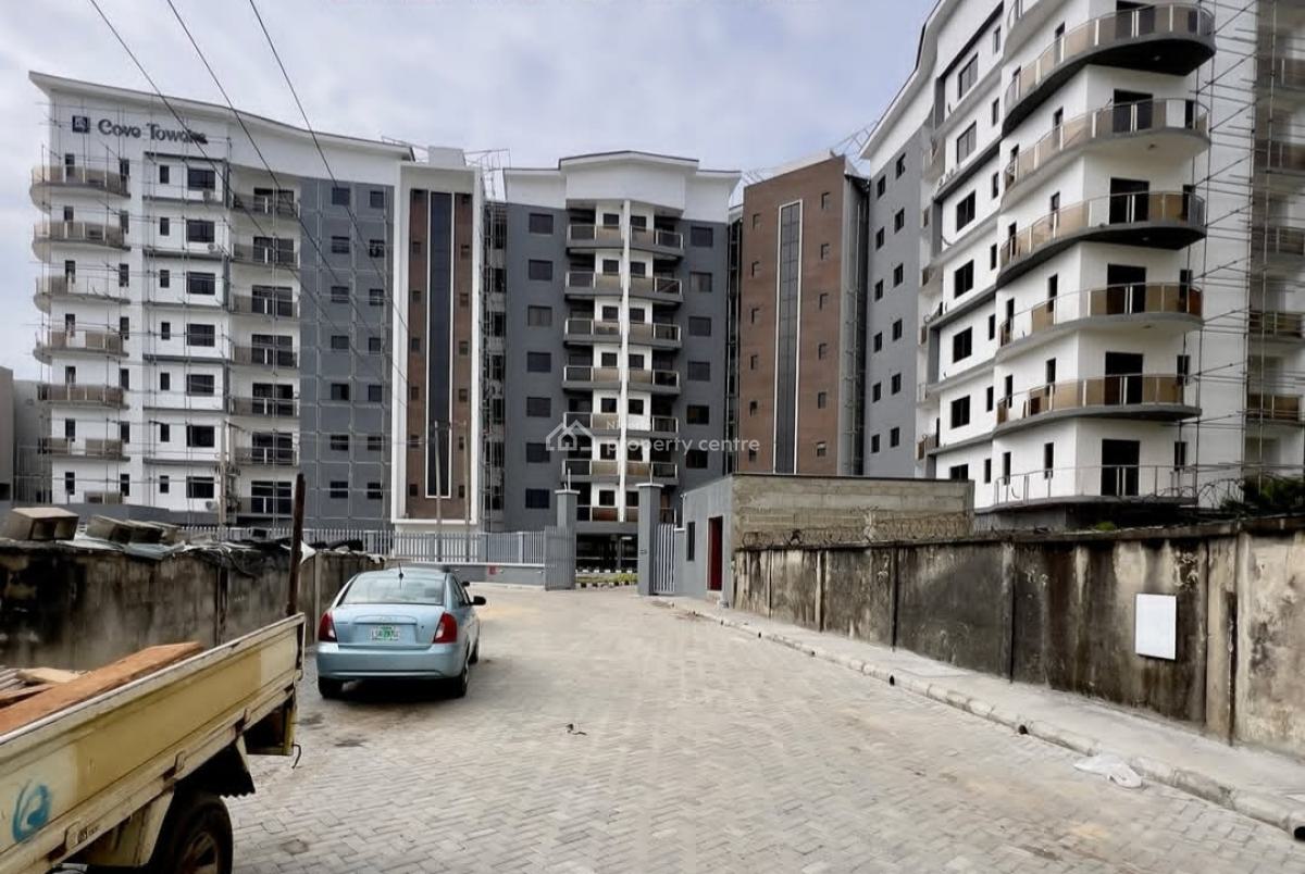 2 Bedroom En-suite New Serviced Flat with Fitted Kitchen, Elevator, Sw, Ikate Elegushi, Lekki, Lagos, Flat / Apartment for Rent