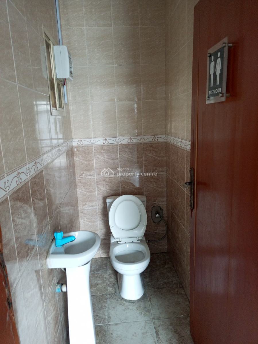 Commercial 5 Bedroom with 2 Room Bq and 10 Parking Space, Lekki Phase 1, Lekki, Lagos, Detached Duplex for Rent