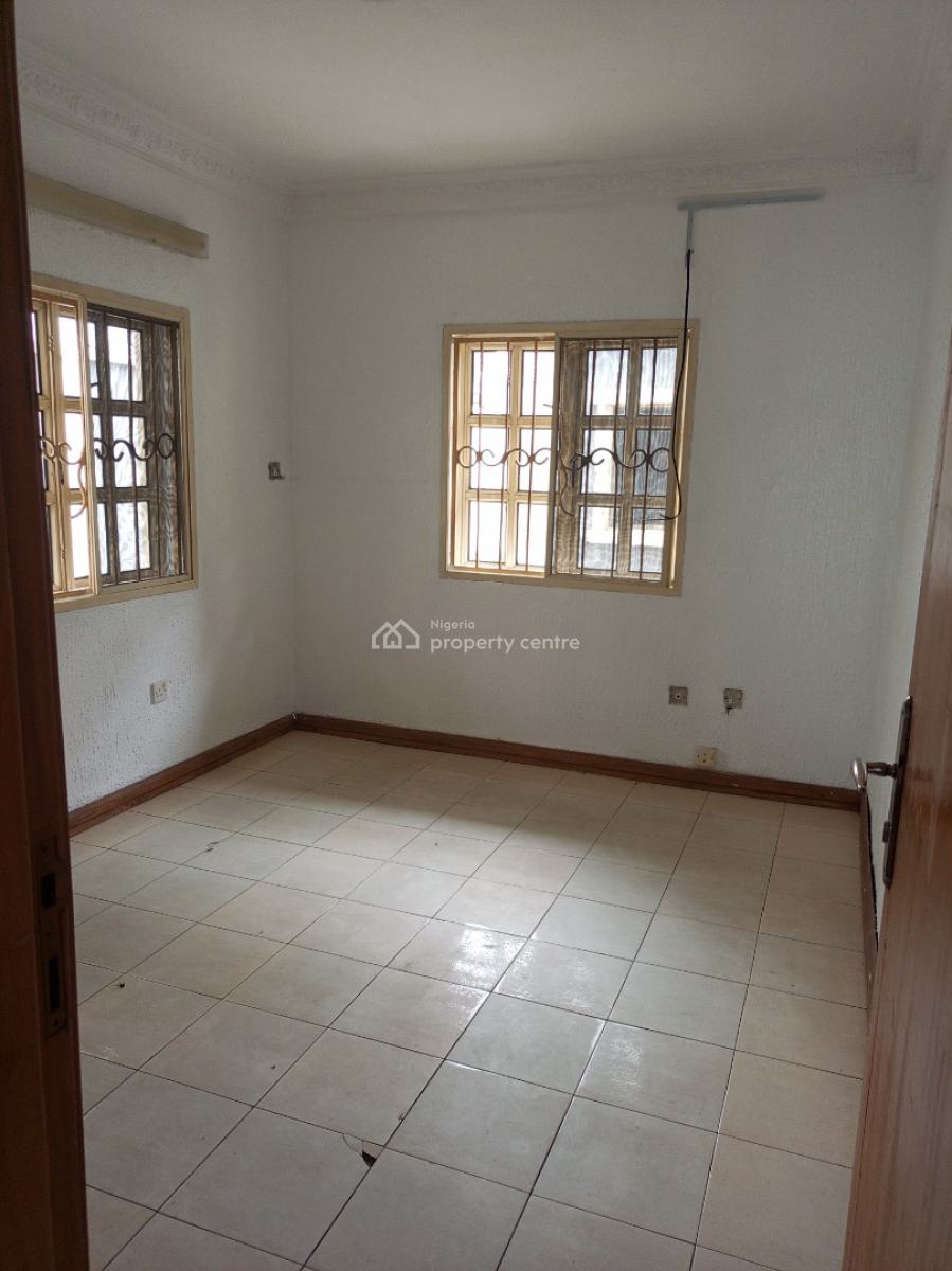 Commercial 5 Bedroom with 2 Room Bq and 10 Parking Space, Lekki Phase 1, Lekki, Lagos, Detached Duplex for Rent