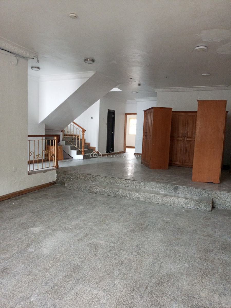 Commercial 5 Bedroom with 2 Room Bq and 10 Parking Space, Lekki Phase 1, Lekki, Lagos, Detached Duplex for Rent