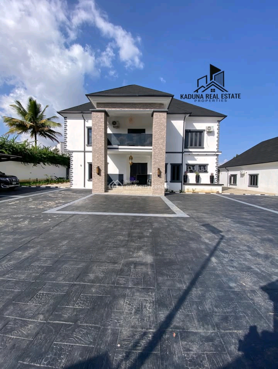 Brand New Solar Powered 4 Bedroom Duplex ️ with Guest Chalet, Kaduna North, Kaduna, House for Sale