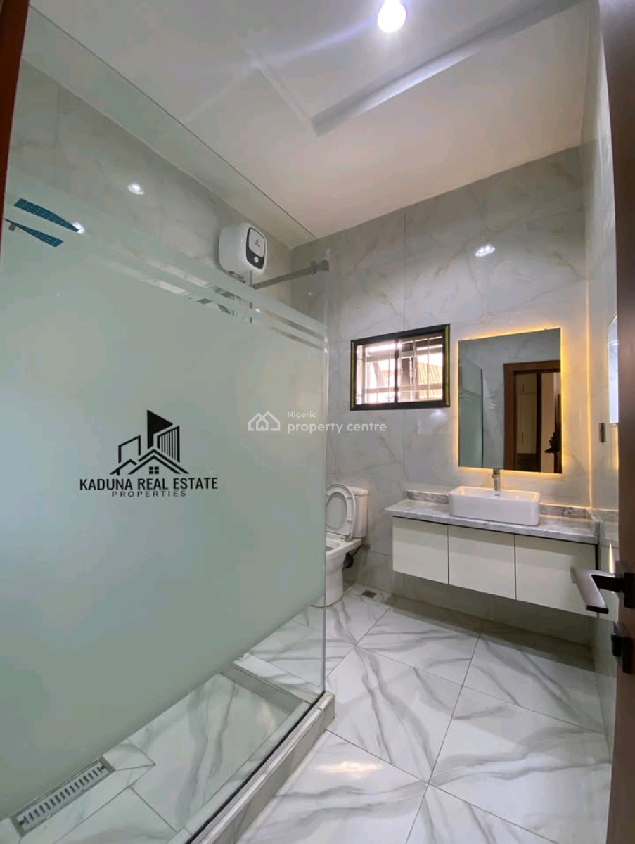 Brand New Solar Powered 4 Bedroom Duplex ️ with Guest Chalet, Kaduna North, Kaduna, House for Sale