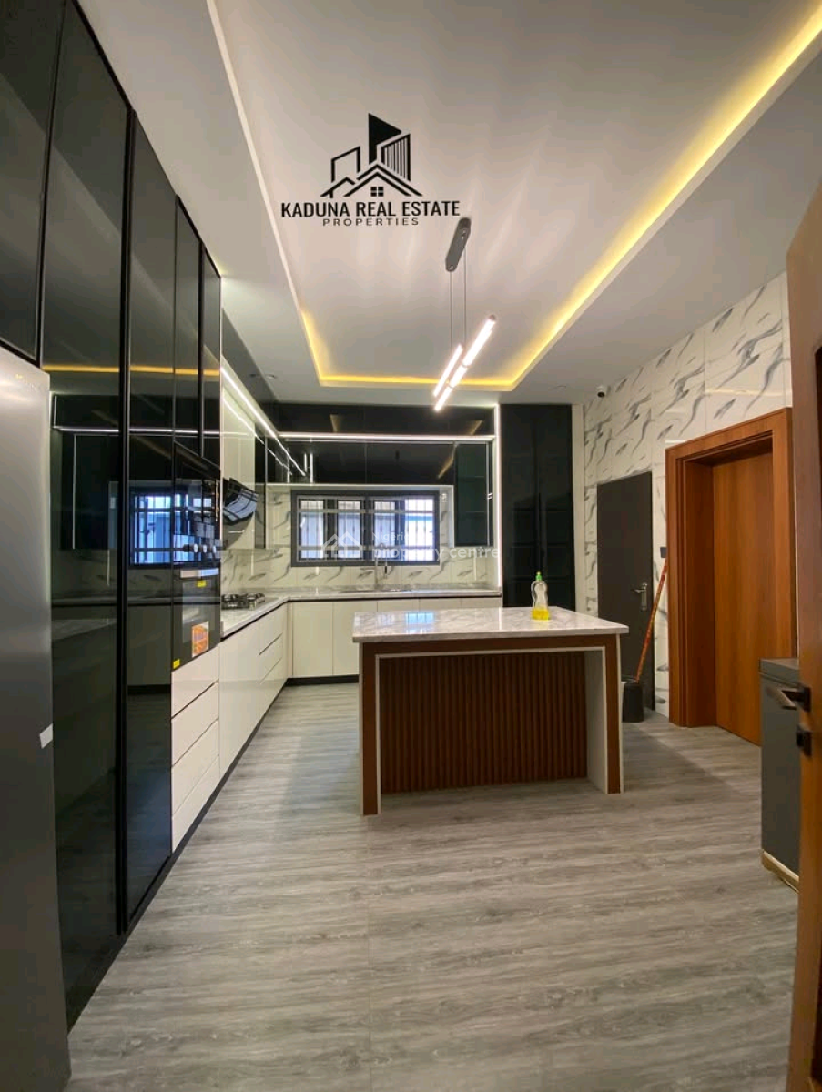 Brand New Solar Powered 4 Bedroom Duplex ️ with Guest Chalet, Kaduna North, Kaduna, House for Sale