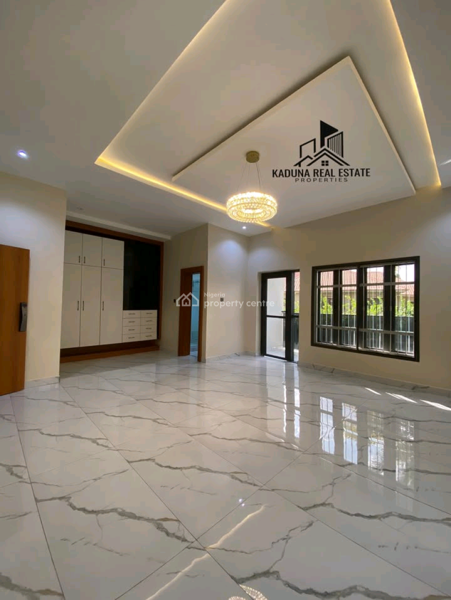 Brand New Solar Powered 4 Bedroom Duplex ️ with Guest Chalet, Kaduna North, Kaduna, House for Sale