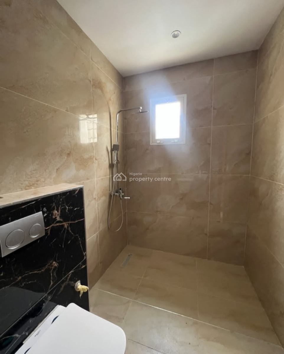 2 Bedroom En-suite New Serviced Flat with Fitted Kitchen, Elevator, Victoria Island (vi), Lagos, Flat / Apartment for Rent