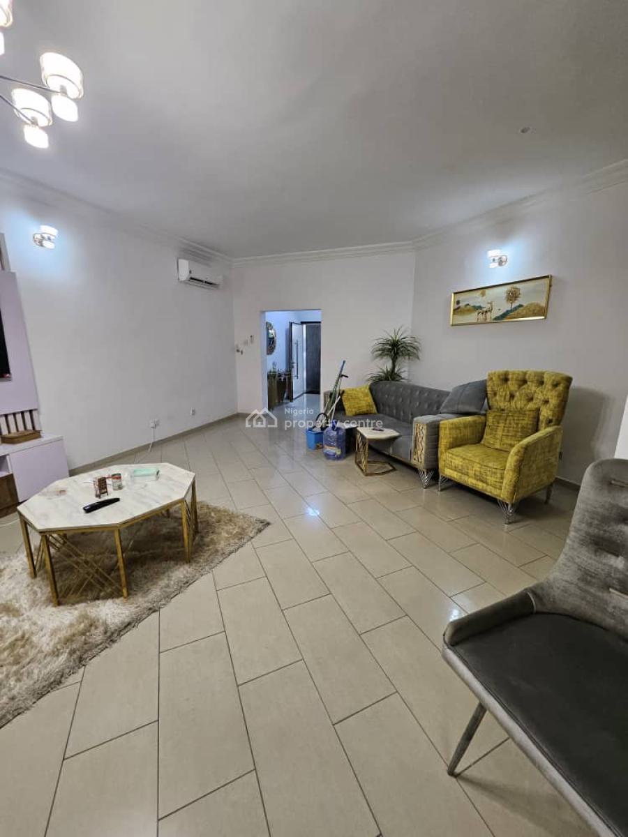 Fully Furnished and Service Five (5)  Bedroom and a Guest Room Terrace, Maitama District, Abuja, Terraced Duplex for Rent