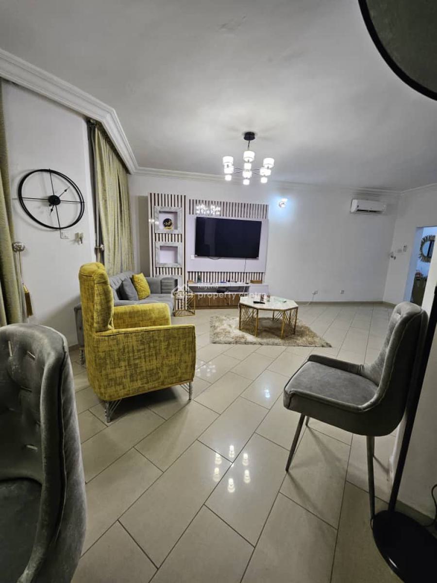Fully Furnished and Service Five (5)  Bedroom and a Guest Room Terrace, Maitama District, Abuja, Terraced Duplex for Rent