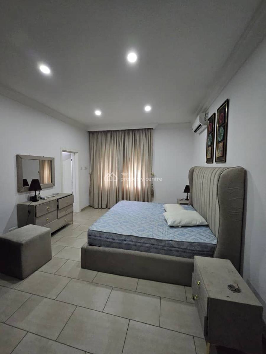 Fully Furnished and Service Five (5)  Bedroom and a Guest Room Terrace, Maitama District, Abuja, Terraced Duplex for Rent