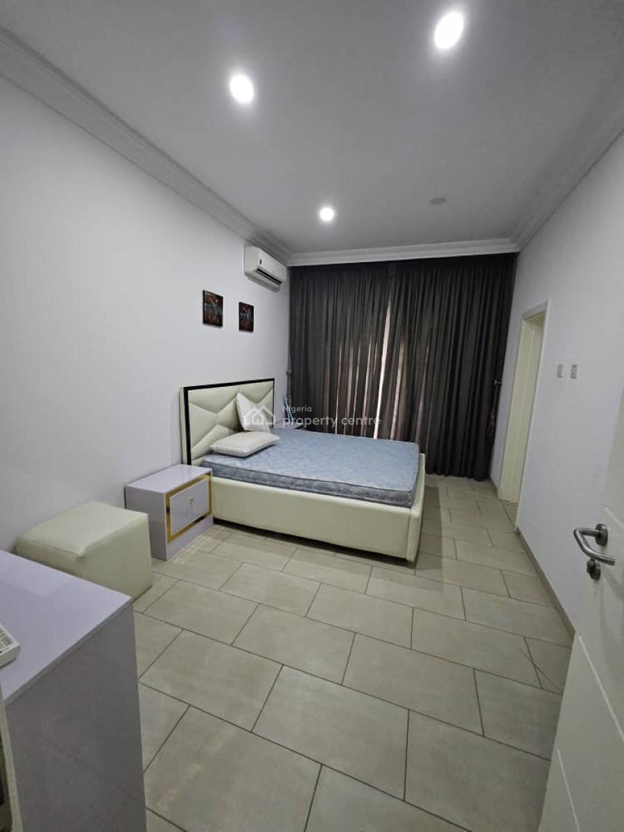 Fully Furnished and Service Five (5)  Bedroom and a Guest Room Terrace, Maitama District, Abuja, Terraced Duplex for Rent