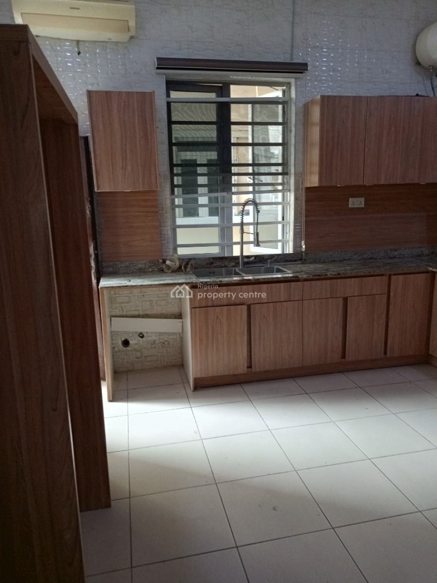 Neatest 5 Bedroom with Bq Security House 6 Cars Space, Chevron Drive, Lekki, Lagos, Detached Duplex for Rent
