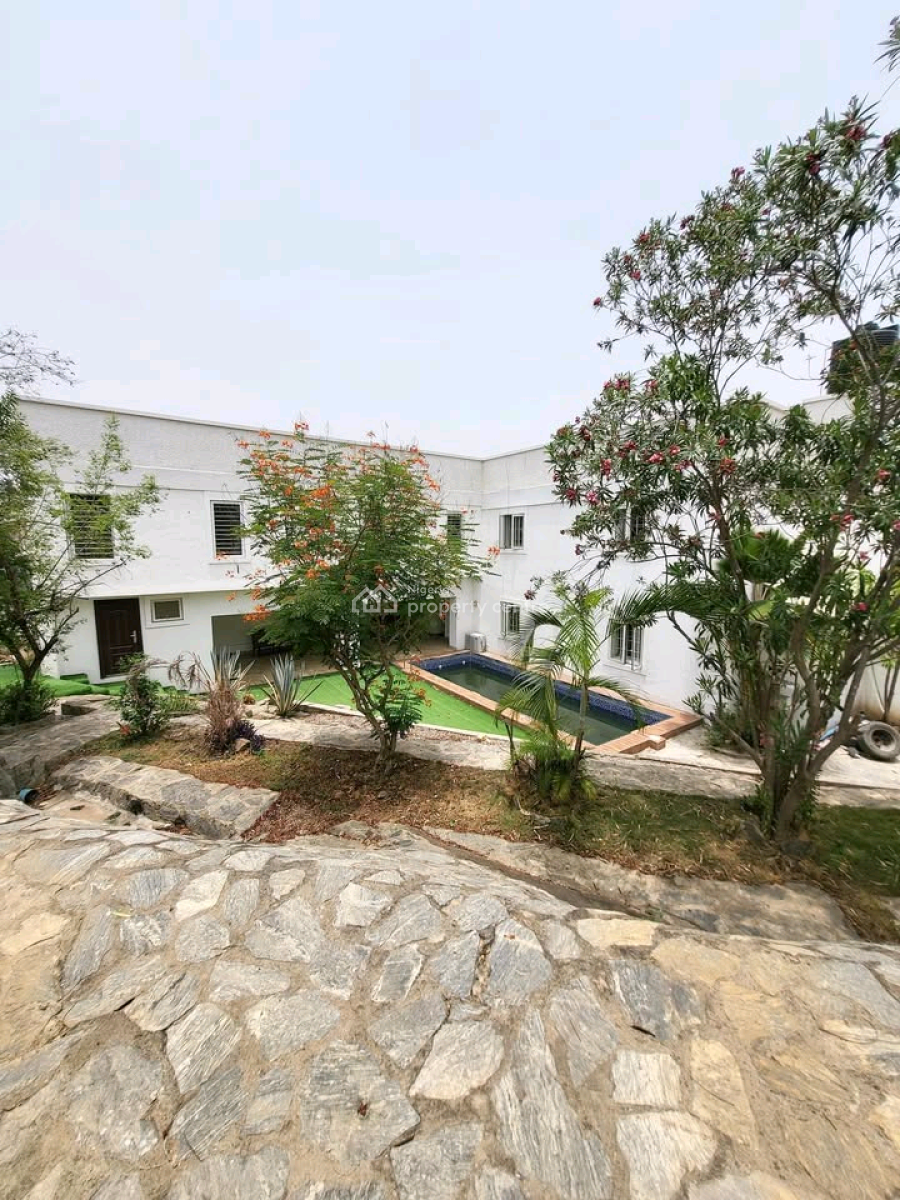 4bedroom Duplex with a Two Guest Charlet and Living Room and Also with, Guzape District, Abuja, House for Sale