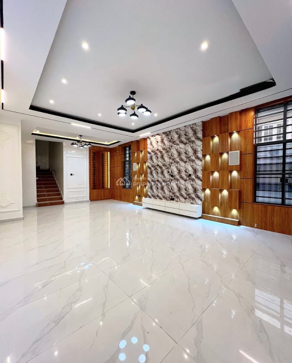 Spacious 6bedroom Fully Detached House with Bq, Chevron, Lekki, Lagos, Detached Duplex for Sale