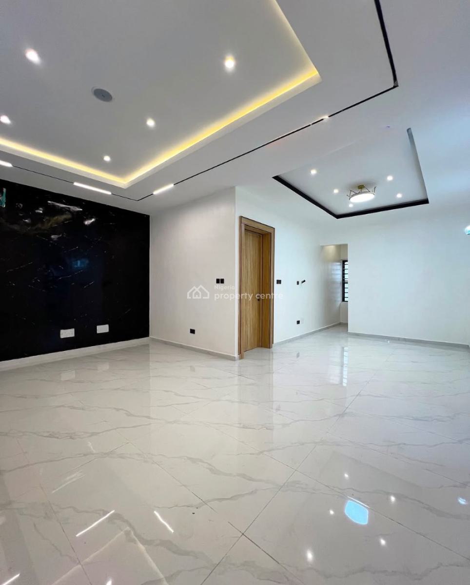 Spacious 6bedroom Fully Detached House with Bq, Chevron, Lekki, Lagos, Detached Duplex for Sale