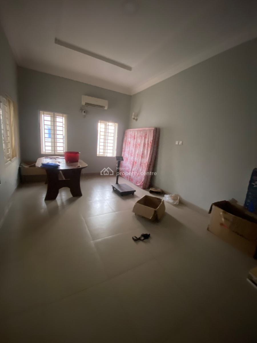 Spacious & Neatly Built 3 Bedrooms Flat  Mabushi, Mabushi, Mabushi, Abuja, Flat / Apartment for Rent