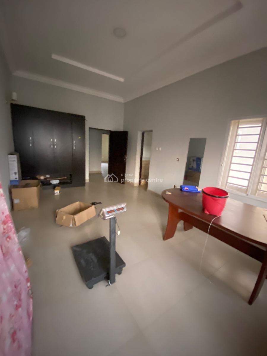 Spacious & Neatly Built 3 Bedrooms Flat  Mabushi, Mabushi, Mabushi, Abuja, Flat / Apartment for Rent