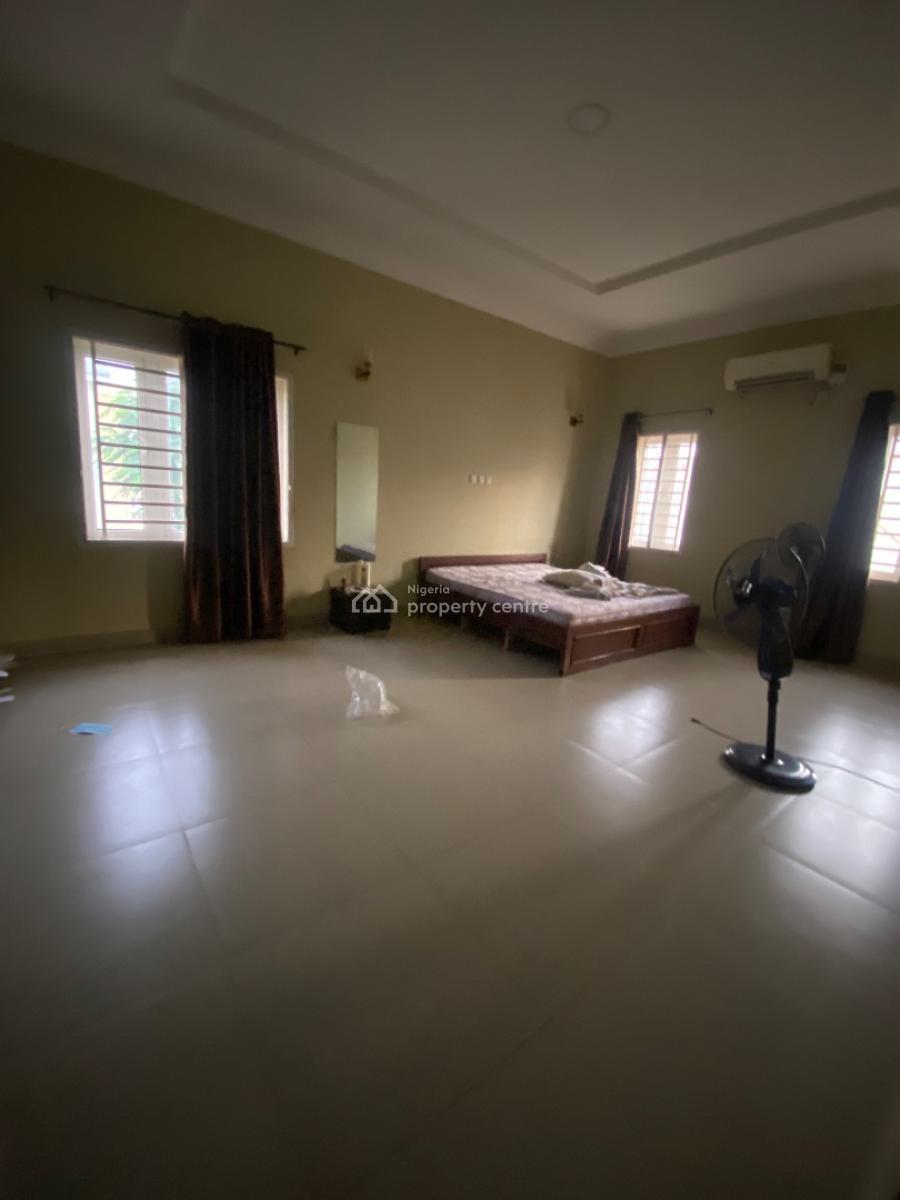 Spacious & Neatly Built 3 Bedrooms Flat  Mabushi, Mabushi, Mabushi, Abuja, Flat / Apartment for Rent