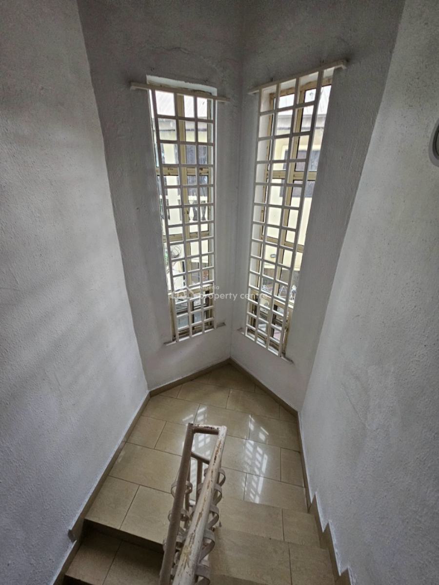 a 4-bedroom Semi-detached Duplex with Bq, Maryland, Lagos, Semi-detached Duplex for Rent