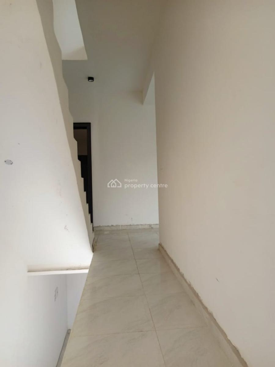 4 Bedroom Terrace Duplex with a Bq on 2 Floors, Ologolo, Lekki, Lagos, Terraced Duplex for Sale