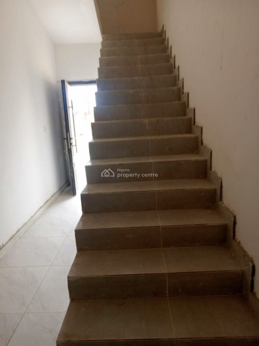 4 Bedroom Terrace Duplex with a Bq on 2 Floors, Ologolo, Lekki, Lagos, Terraced Duplex for Sale