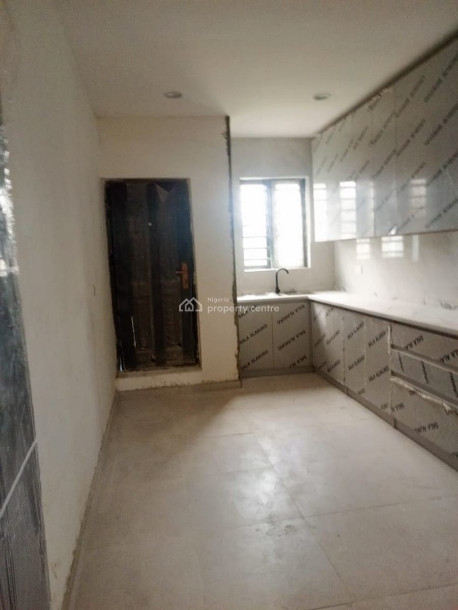 4 Bedroom Terrace Duplex with a Bq on 2 Floors, Ologolo, Lekki, Lagos, Terraced Duplex for Sale