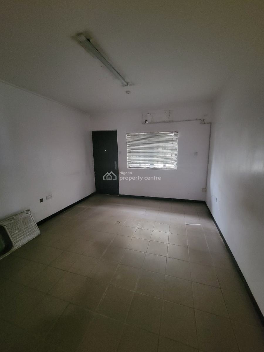4bedroom Semi Detached Duplex in Lekki Phase 1, Lekki Phase 1, Lekki, Lagos, Semi-detached Duplex for Rent