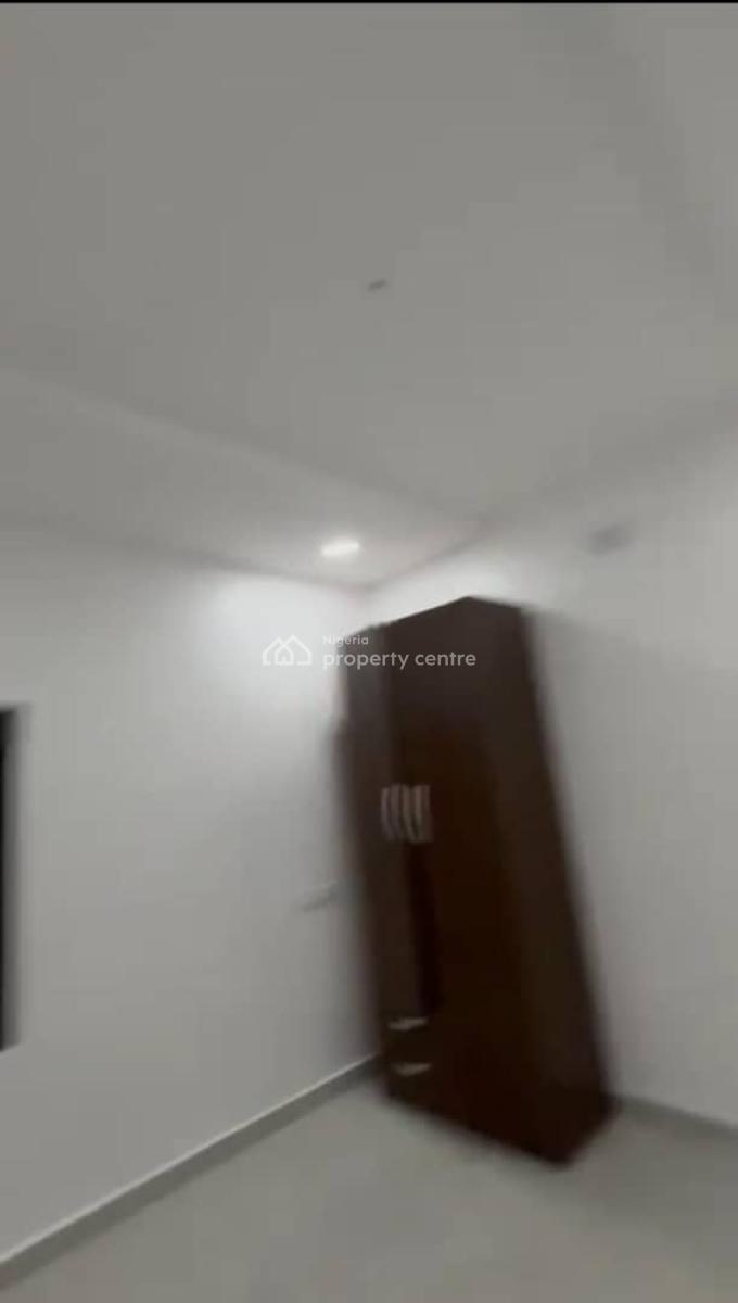 Lovely 3bedroom Flat, Alaka Estate, Surulere, Lagos, Flat / Apartment for Rent
