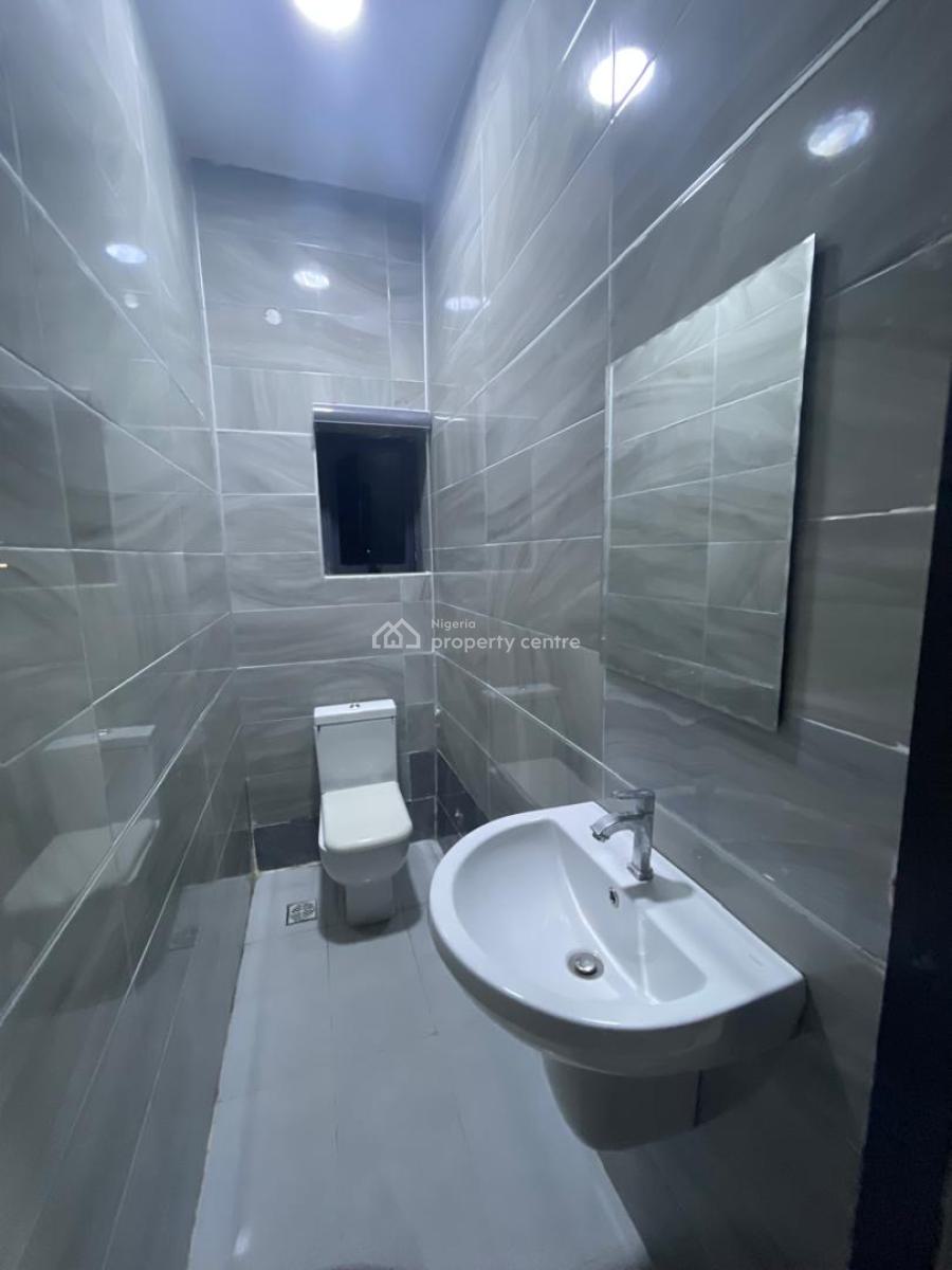 Fully Serviced 1 Bedroom Apartment, Oniru, Victoria Island (vi), Lagos, Flat / Apartment for Sale