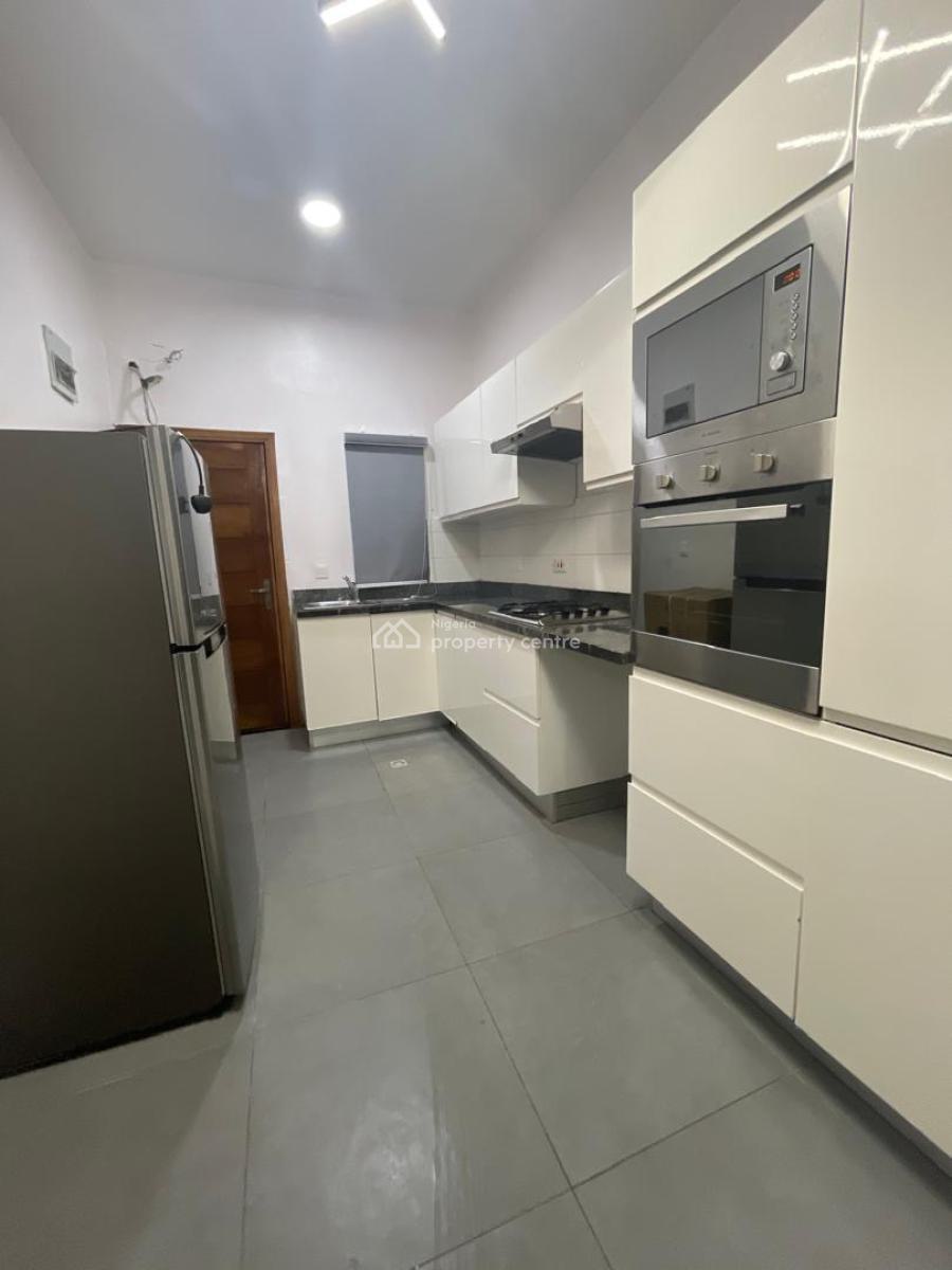 Fully Serviced 1 Bedroom Apartment, Oniru, Victoria Island (vi), Lagos, Flat / Apartment for Sale