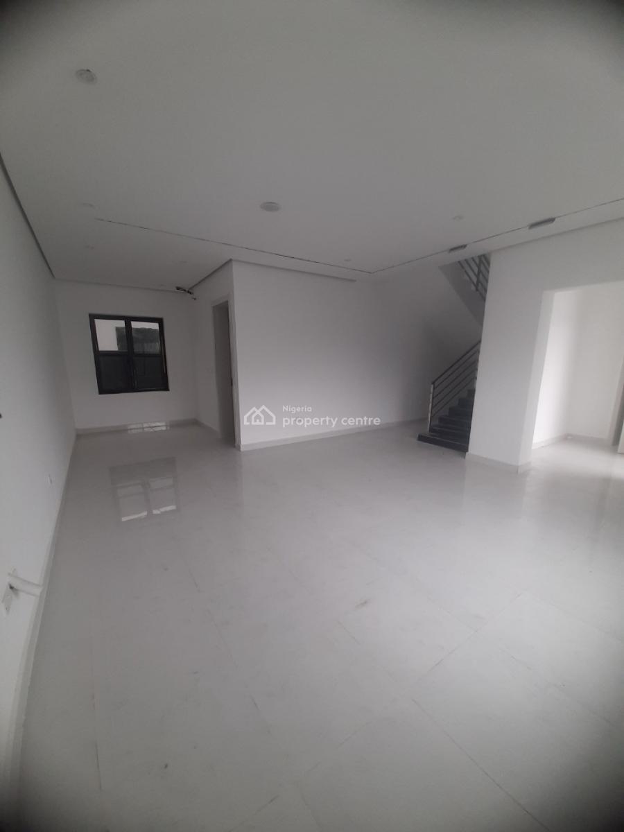 Newly Built and Self-compound and Serviced with 24/7 Power Supply 4 Be, Lekki Phase 1, Lekki, Lagos, Terraced Duplex for Rent
