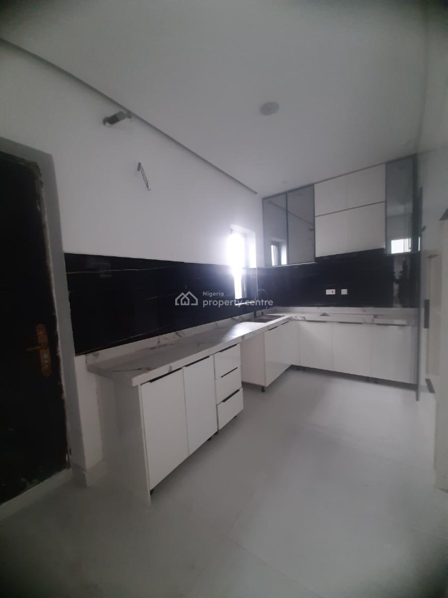 Newly Built and Self-compound and Serviced with 24/7 Power Supply 4 Be, Lekki Phase 1, Lekki, Lagos, Terraced Duplex for Rent