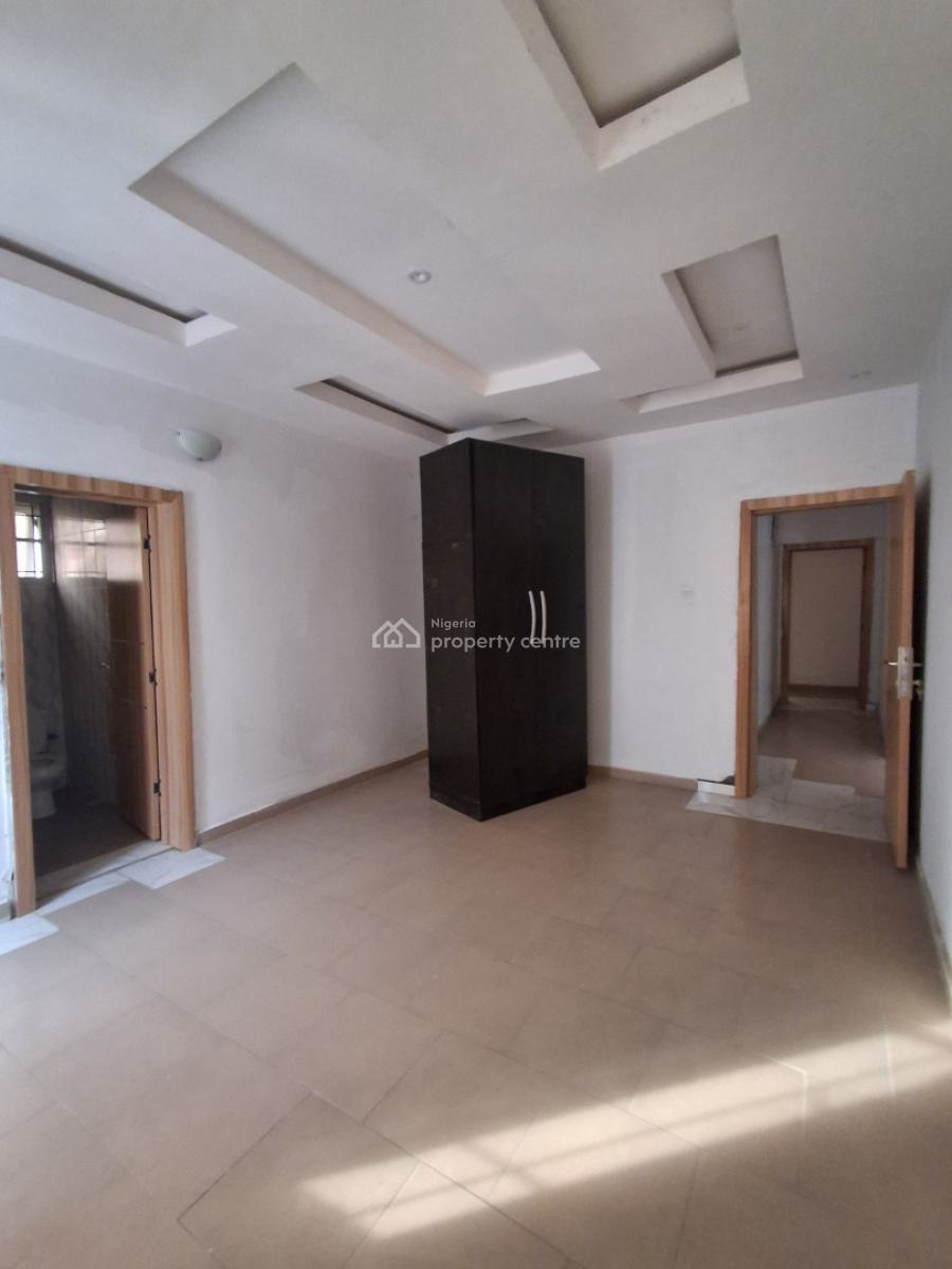 3 Bedroom Upstairs, Badore, Ajah, Lagos, House for Rent