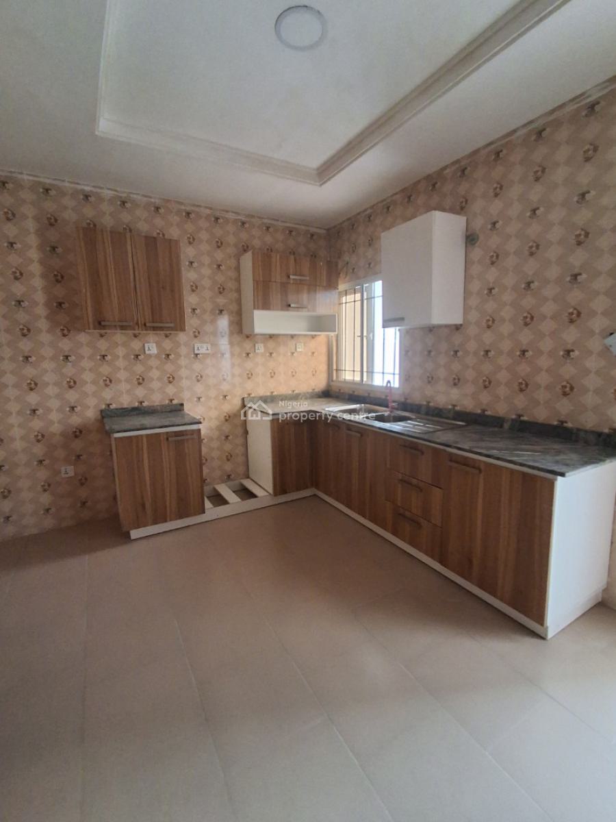 3 Bedroom Upstairs, Badore, Ajah, Lagos, House for Rent