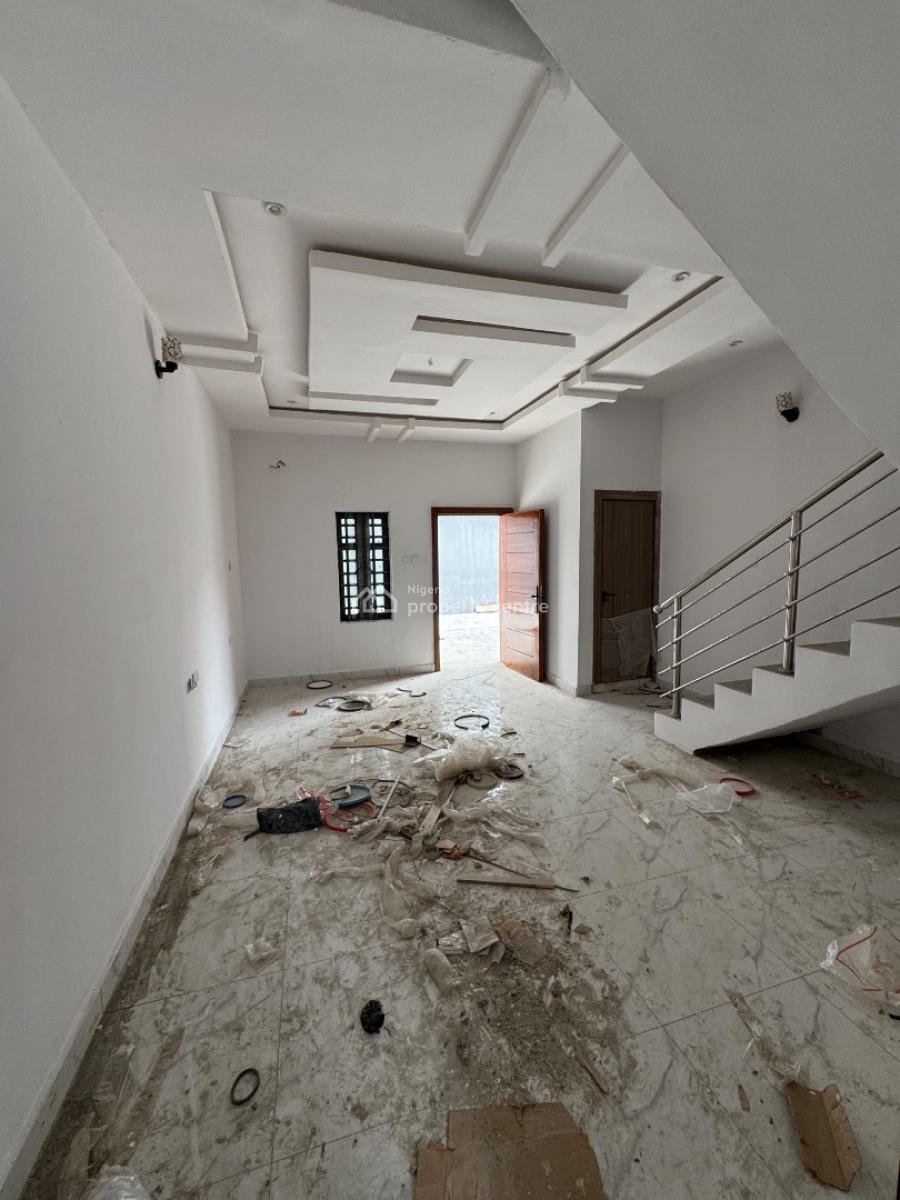 𝐁𝐑𝐀𝐍𝐃 𝐍𝐄𝐖 2 𝐁𝐄𝐃𝐑𝐎𝐎𝐌 𝐃𝐔𝐏𝐋𝐄𝐗, Ologolo, Lekki, Lagos, Terraced Duplex for Rent