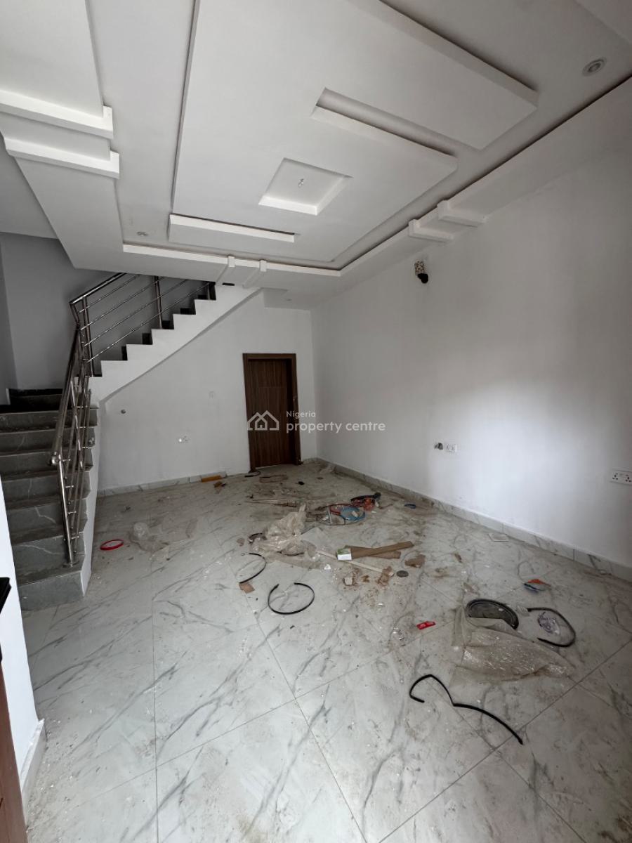 𝐁𝐑𝐀𝐍𝐃 𝐍𝐄𝐖 2 𝐁𝐄𝐃𝐑𝐎𝐎𝐌 𝐃𝐔𝐏𝐋𝐄𝐗, Ologolo, Lekki, Lagos, Terraced Duplex for Rent