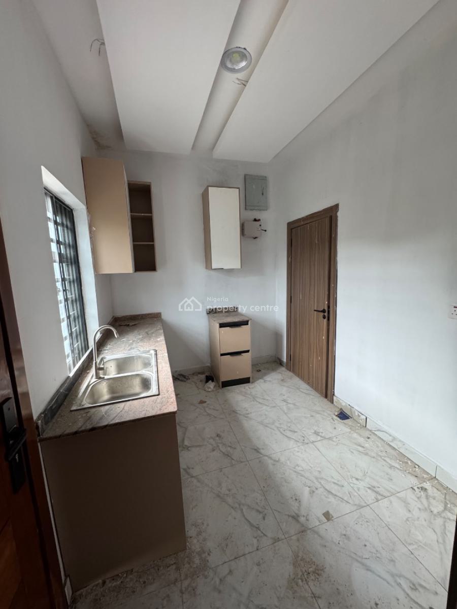 𝐁𝐑𝐀𝐍𝐃 𝐍𝐄𝐖 2 𝐁𝐄𝐃𝐑𝐎𝐎𝐌 𝐃𝐔𝐏𝐋𝐄𝐗, Ologolo, Lekki, Lagos, Terraced Duplex for Rent