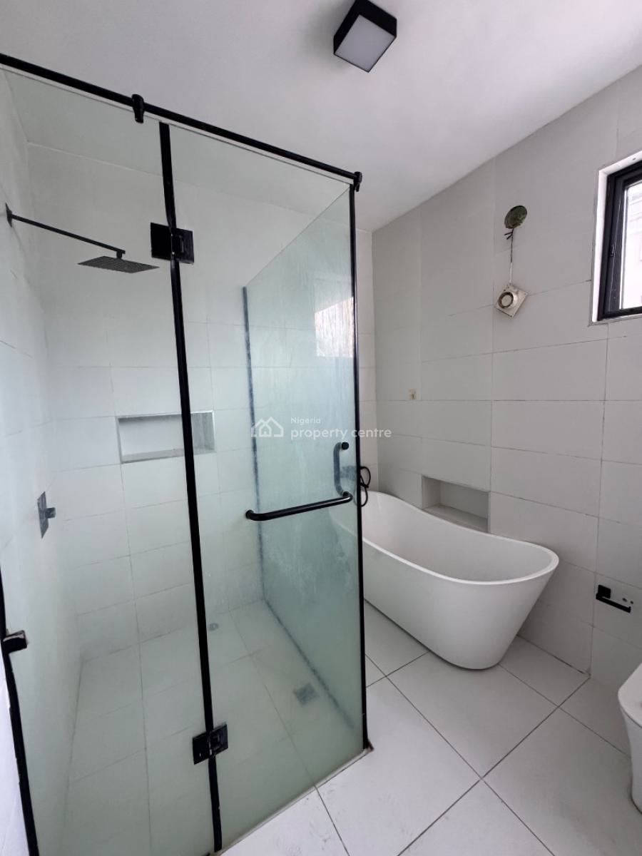 𝐖𝐄𝐋𝐋 𝐌𝐀𝐈𝐍𝐓𝐀𝐈𝐍𝐄𝐃 3 𝐁𝐄𝐃𝐑𝐎𝐎𝐌 𝐌𝐀𝐈𝐒𝐎𝐍𝐄𝐓𝐓𝐄, Ologolo, Lekki, Ologolo, Lekki, Lagos, Flat / Apartment for Rent