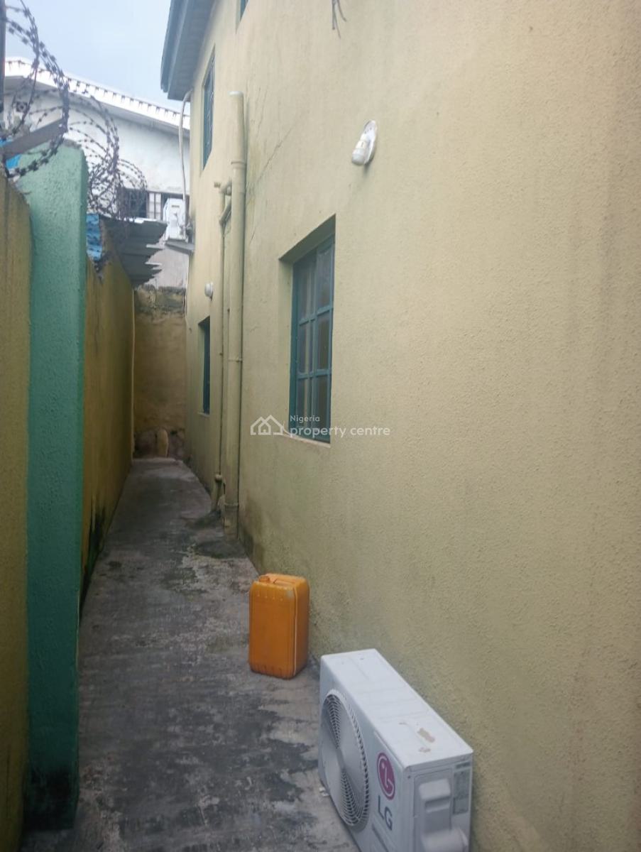 Clean 2 Bedroom Flat, Olowora, Magodo, Lagos, Flat / Apartment for Rent