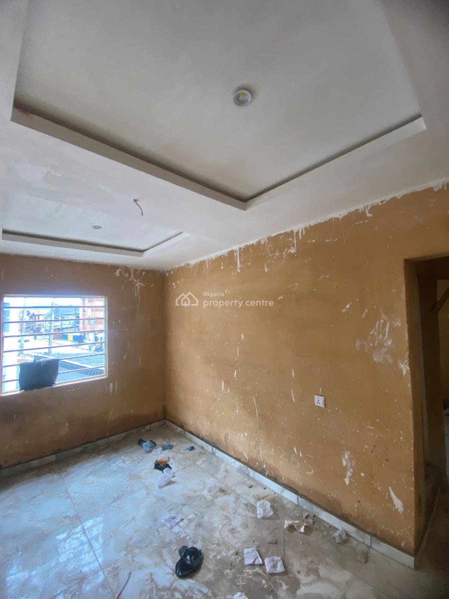Mini Flat & Self-contain in Same Building, Odunsi, Bariga, Shomolu, Lagos, Flat / Apartment for Rent